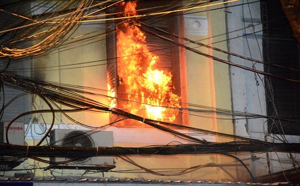 Hiện tượng cháy nổ điện dịp tết nguyên đán xảy ra phức tạp, thường xuyên